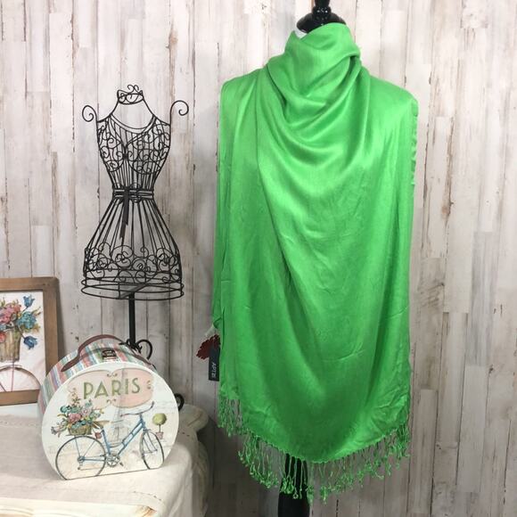 Apt 9 Lime Green 100% Rayon Scarf NWT - Picture 3 of 6
